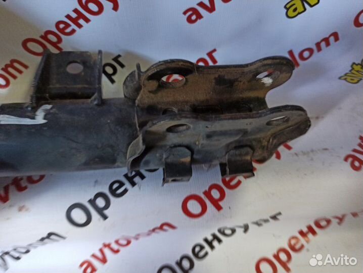 Амортизатор подвески передний левый Hyundai I30 FD