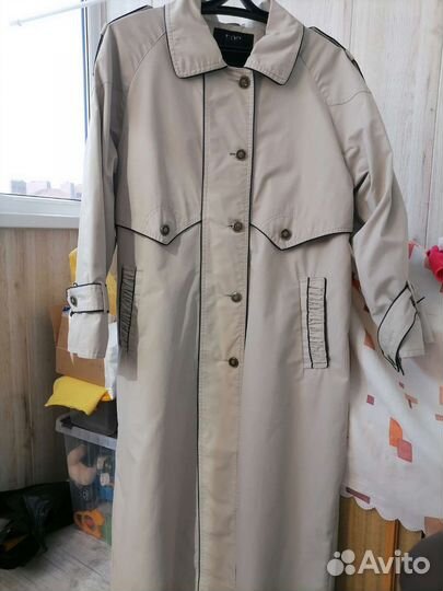 Плащ женский