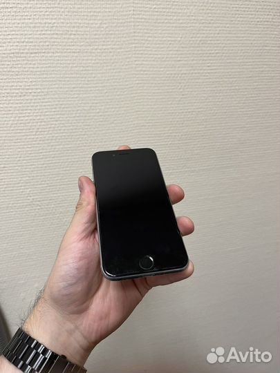 iPhone 6S, 64 ГБ