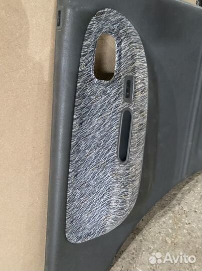 Обшивка двери задней левой Киа Спортейдж 1