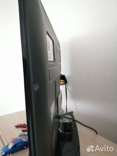 LG диагональ 32дюйма 81см