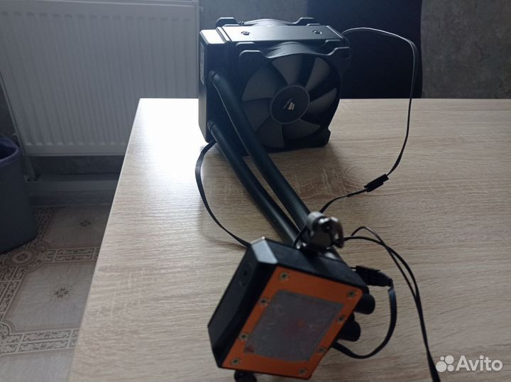 Водяное охлаждение Corsair