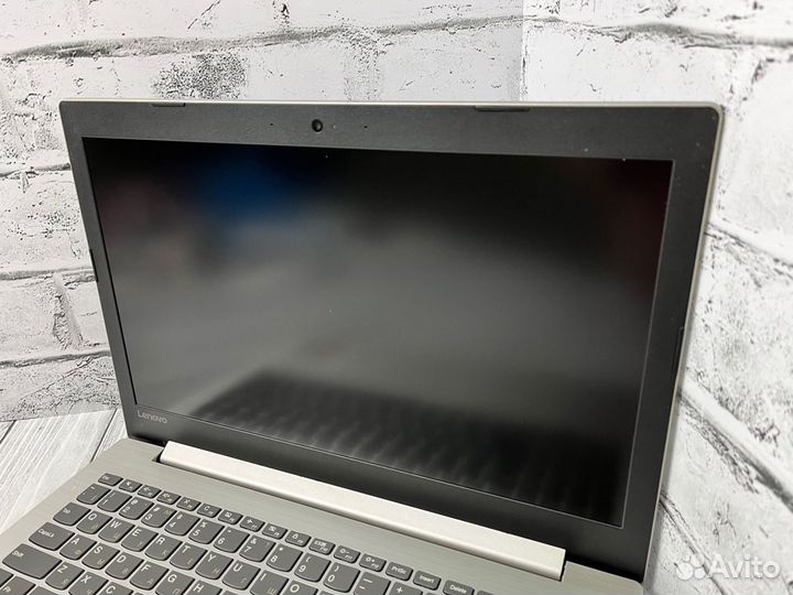 Ноутбук Lenovo i7-7500U/8G/256G SSD (R530 2G)