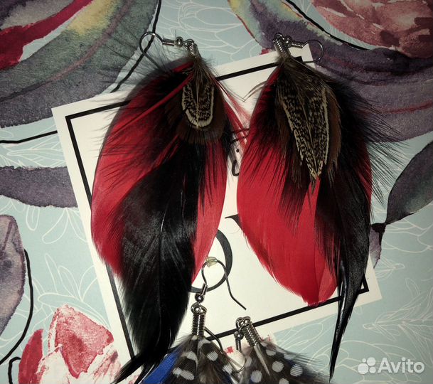 Серьги с перьями