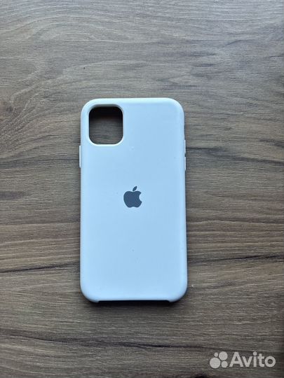 Чехол на iPhone 11 б/у