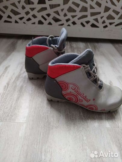 Лыжные ботинки классические