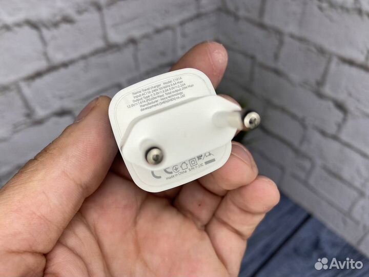 Блок питания для iPhone 20w быстрая зарядка