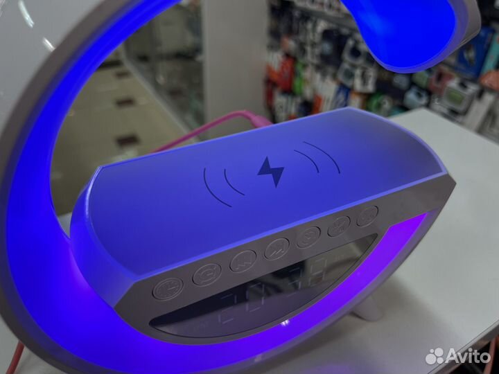 RGB-светильник Беспроводная зарядка Колонка Часы