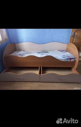 Продам кровать