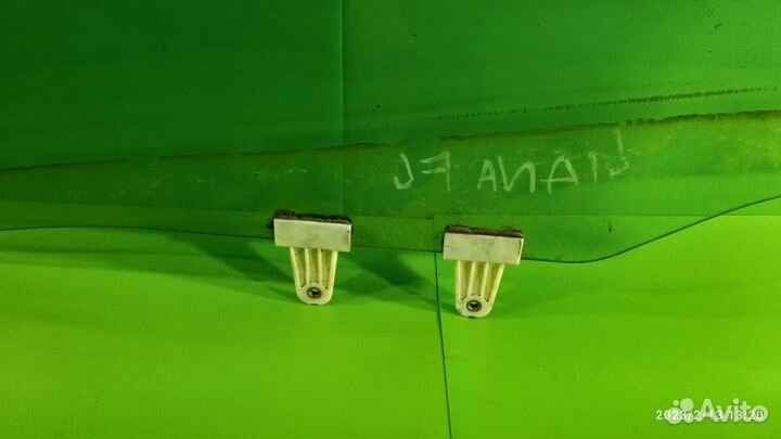 Стекло двери переднее левое для Suzuki Liana