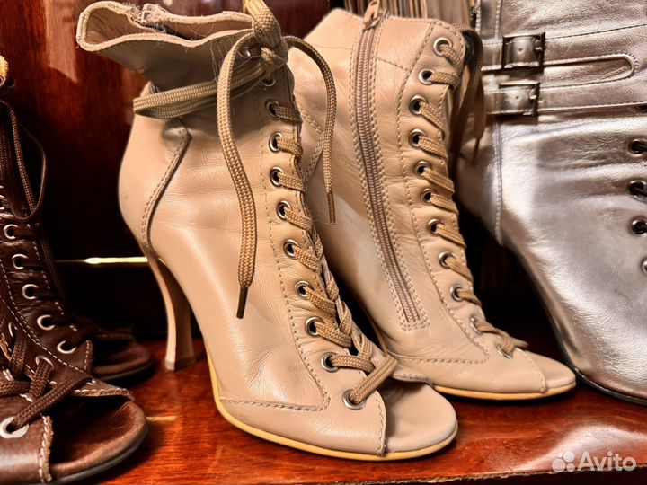 Хиллс туфли, проф lesmeri / galustov