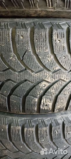 Bridgestone Blizzak Spike-01 235/55 R17 103T