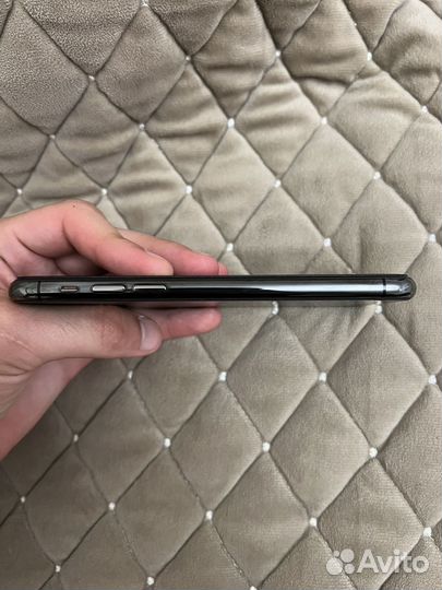 iPhone 11 Pro, 64 ГБ