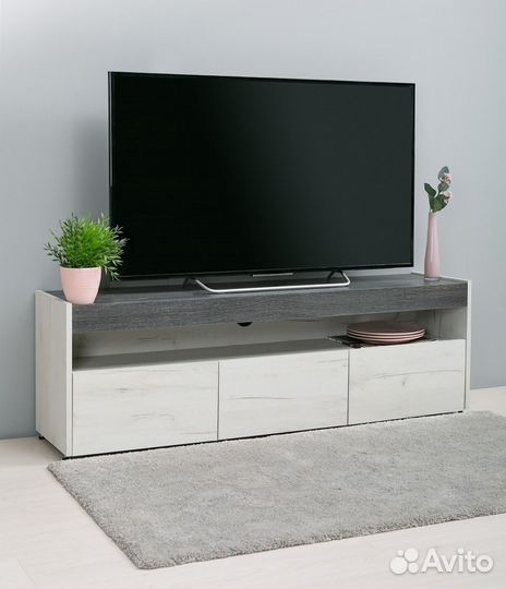 Тумба под тв. В ассортименте. В наличии