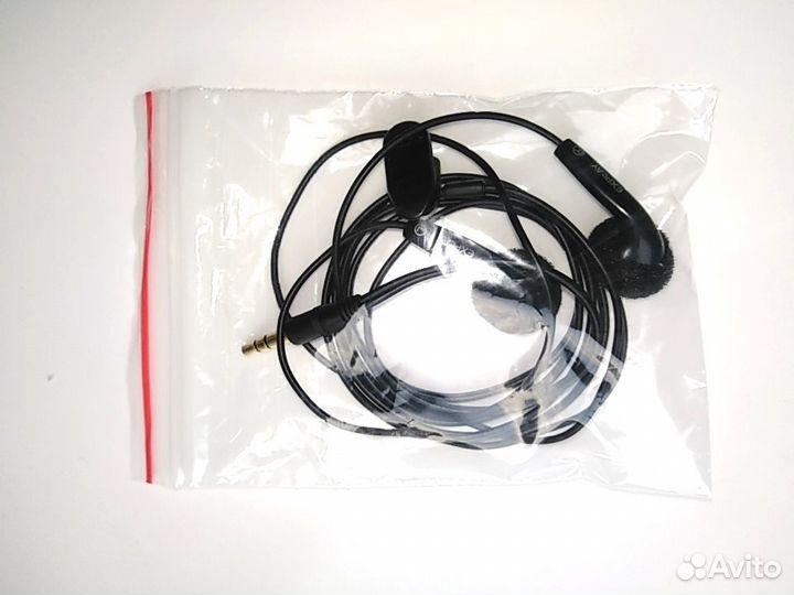 Наушники-вкладыши для мобильных устройств