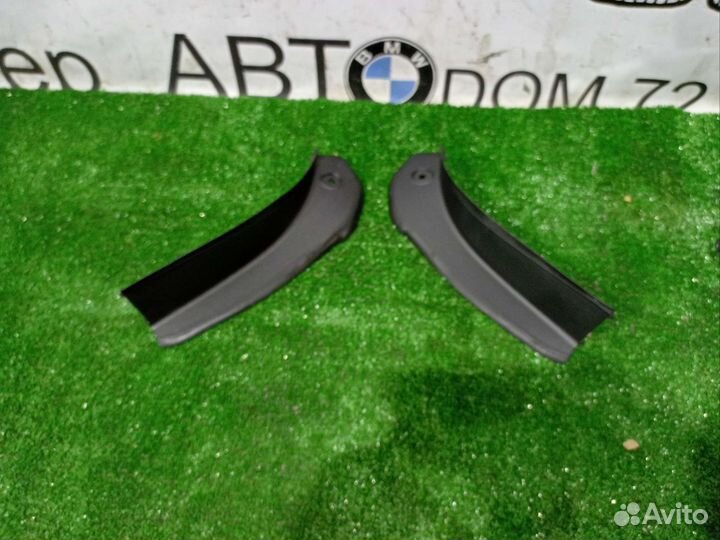 Накладка заднего фонаря левая правая BMW F30