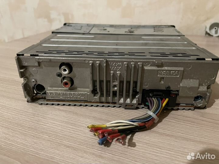 Магнитола sony SDX-GT470