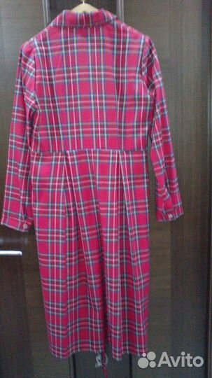 Модное красное платье в клетку