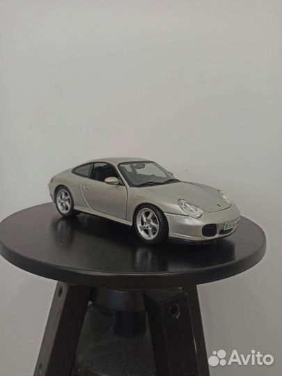 Модель Porsche 911