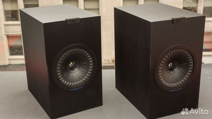 Полочная акустика KEF Q350 Satin Black