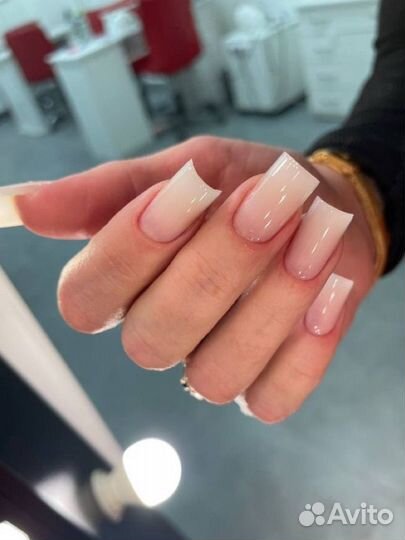 Маникюр