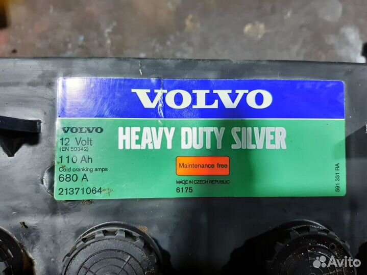 Комплект аккумулятор 110Ah на трактор Volvo погруз