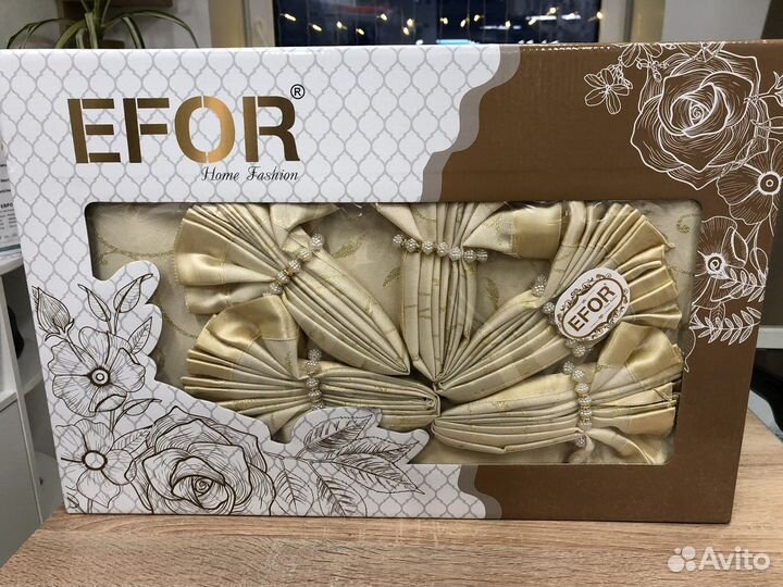 Скатерть новая 160 на 220 см с салфетками