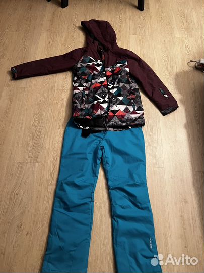 Костюм для сноуборда женский 50 размер