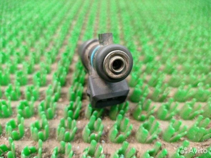 Форсунка Citroen Berlingo M59 TU3A 2010