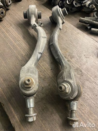 Рычаг передний нижний mercedes W 212 W 207