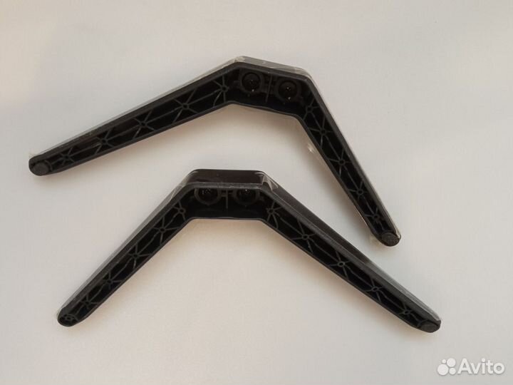 Ножки 32l82f-v base-r base-l Daewoo l32s635vke