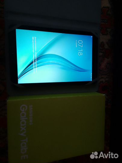 Samsung Galaxy Tab E SM T-561