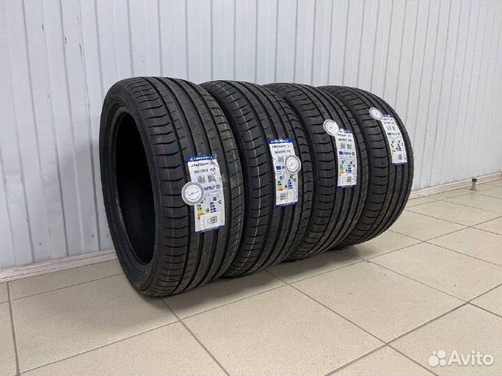 Triangle EffeXSport TH202 235/45 R17 97Y