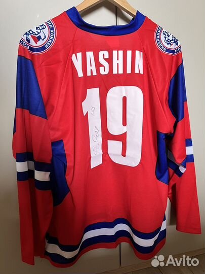 Хоккейная майка именная с автографом