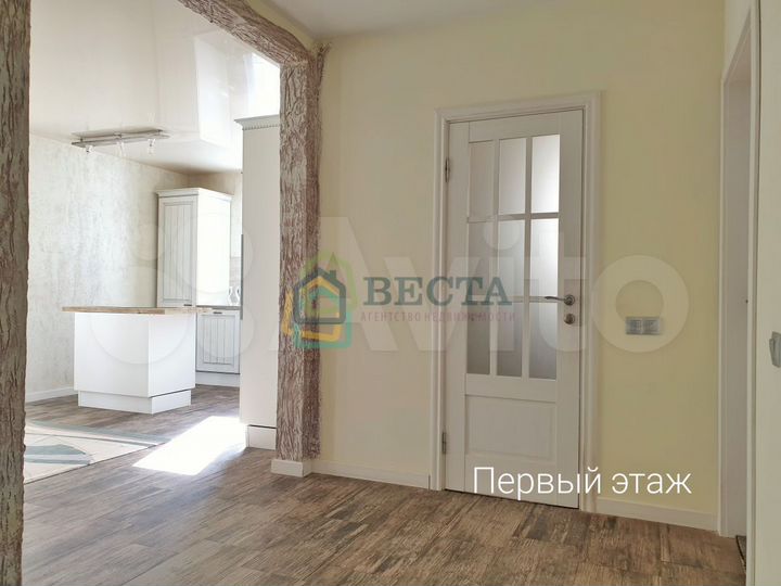 Дом 181,8 м² на участке 7 сот.