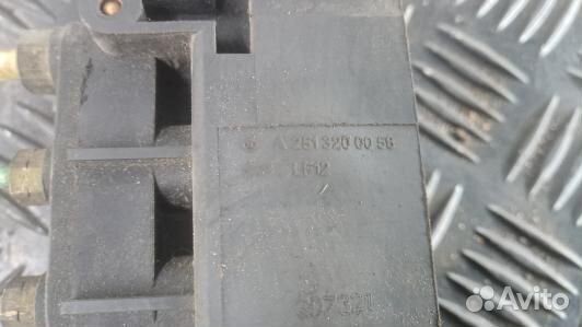 Клапан пневмоподвески mercedes benz GL-class X164 (1GM48W201)