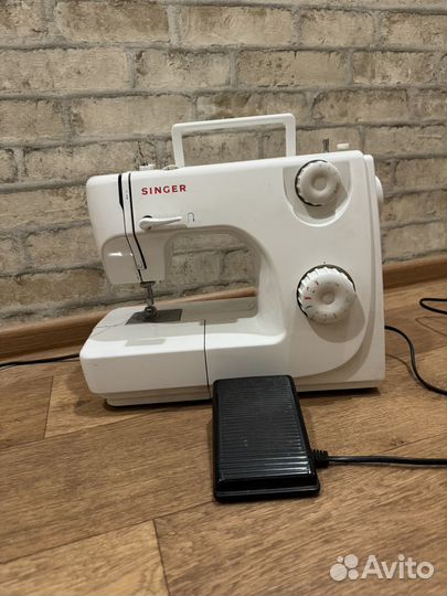Швейная машина Singer 8280