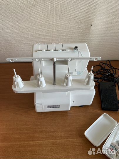 Новыйоверлок для швейной машины Micron Fusion 111