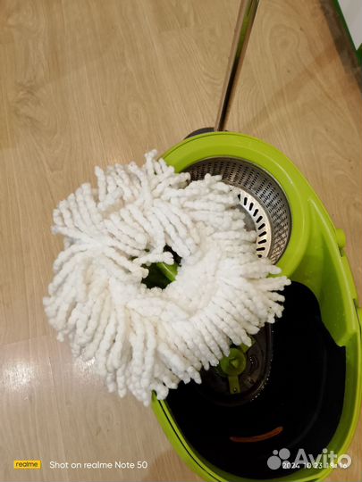 Ведро для мытья пола на колесах