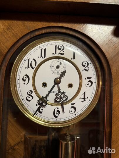 Настенные часы Gustav Beker