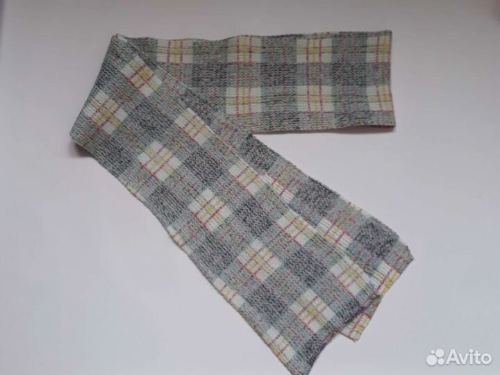 Вязанный шарф в клетку