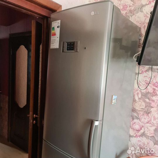 Холодильник бу, на запчасти