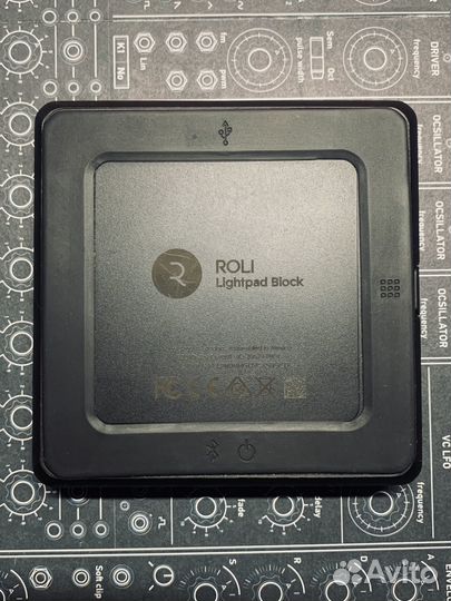 Синтезатор миди дрампад Roli Lightpad Block