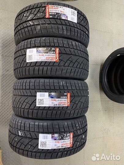 RoadX RX Frost WU01 245/40 R19 и 275/35 R19 98H