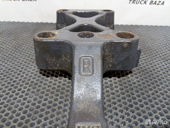 1769882 Кронштейн амортизатора заднего правый