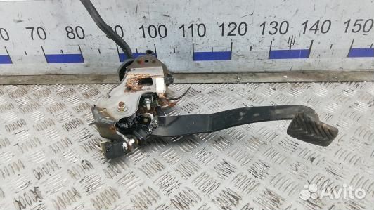 Педаль сцепления hyundai IX35 1 (5BR15O301)