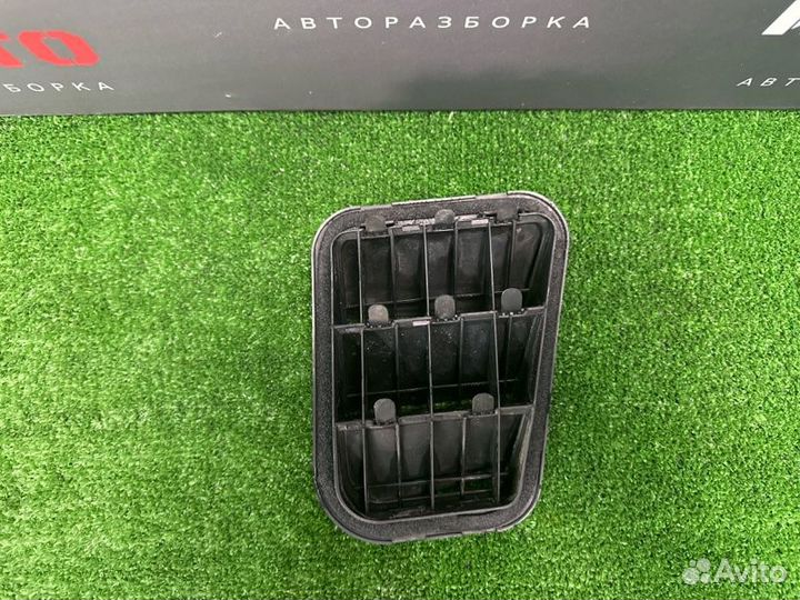 Решетка вентиляционная задняя левая Hyundai