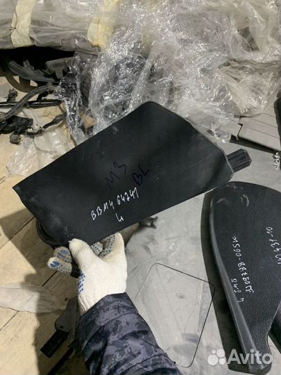 Накладка консоли левая Мазда 3 bl