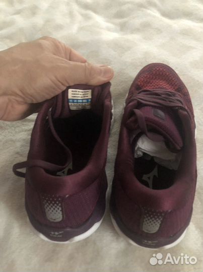 Кроссовки беговые mizuno Wave Horizon 4 жен. р 38