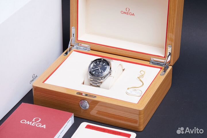 Часы Omega Seamaster Planet Ocean 600M 43.5мм NEW